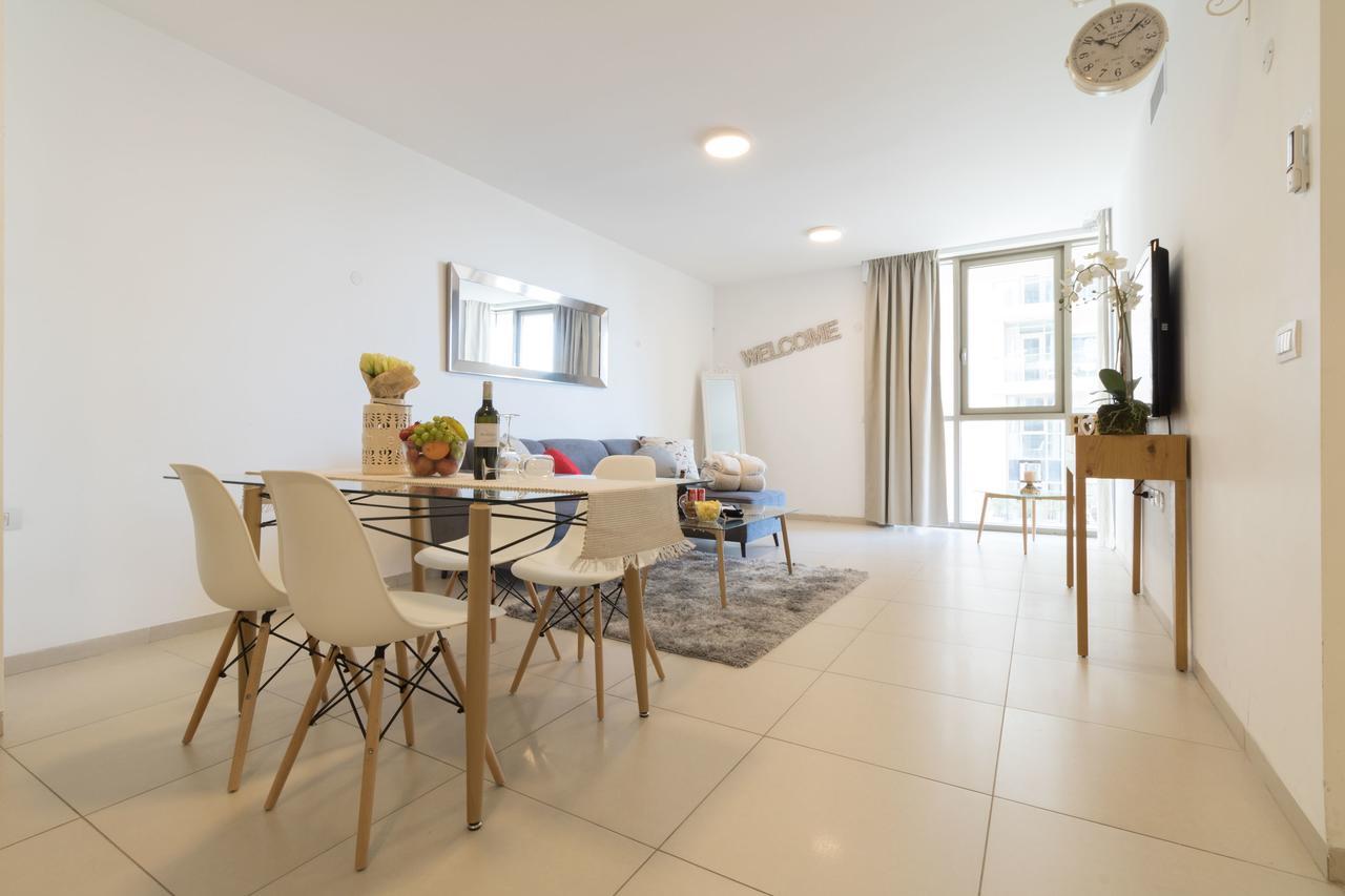 Luxury One-Bedroom Apartment/Parking In City Center Єрусалим Екстер'єр фото