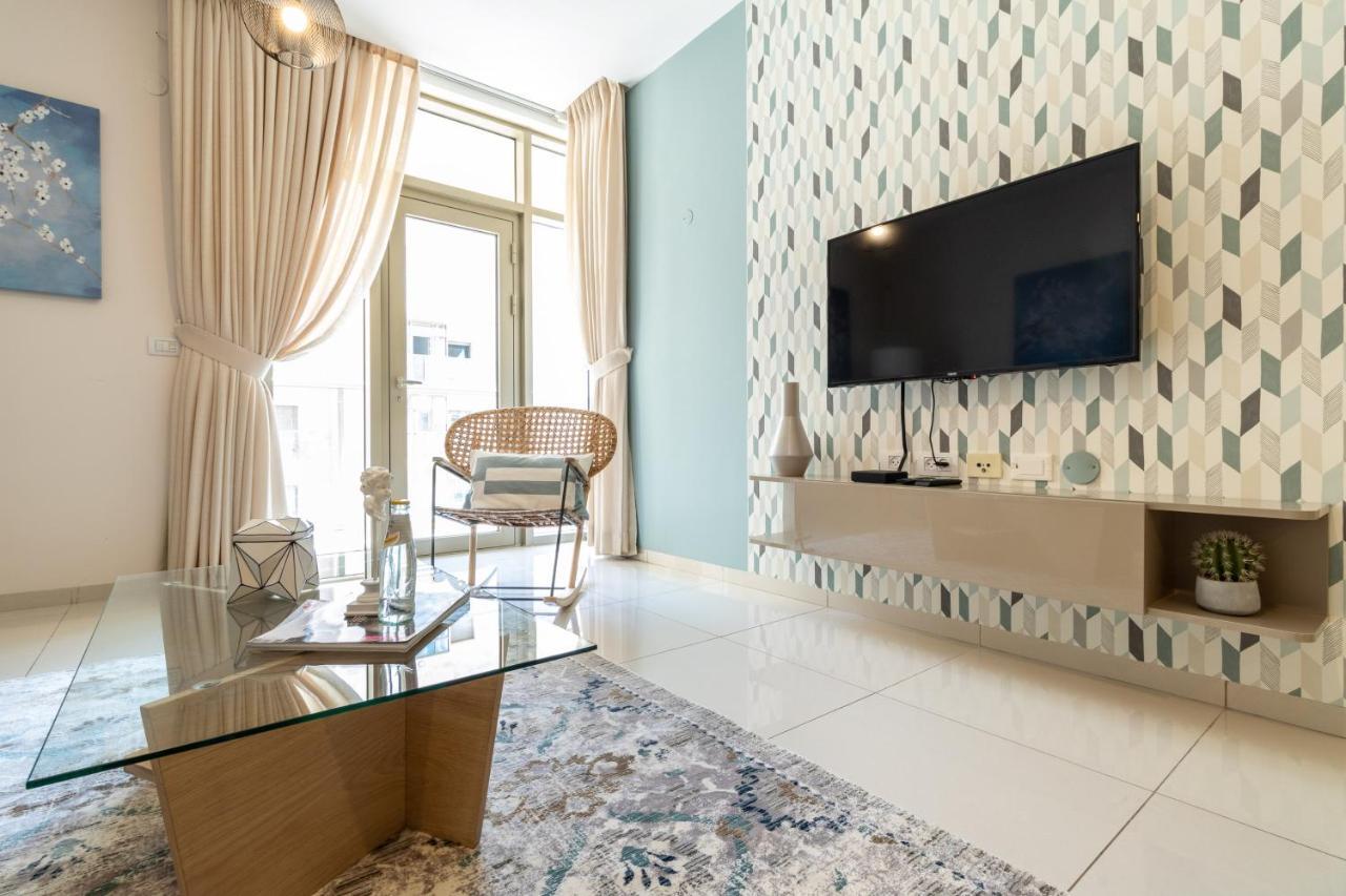 Luxury One-Bedroom Apartment/Parking In City Center Єрусалим Екстер'єр фото
