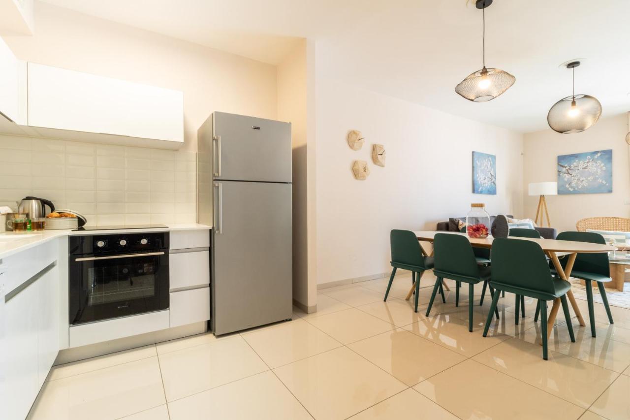 Luxury One-Bedroom Apartment/Parking In City Center Єрусалим Екстер'єр фото
